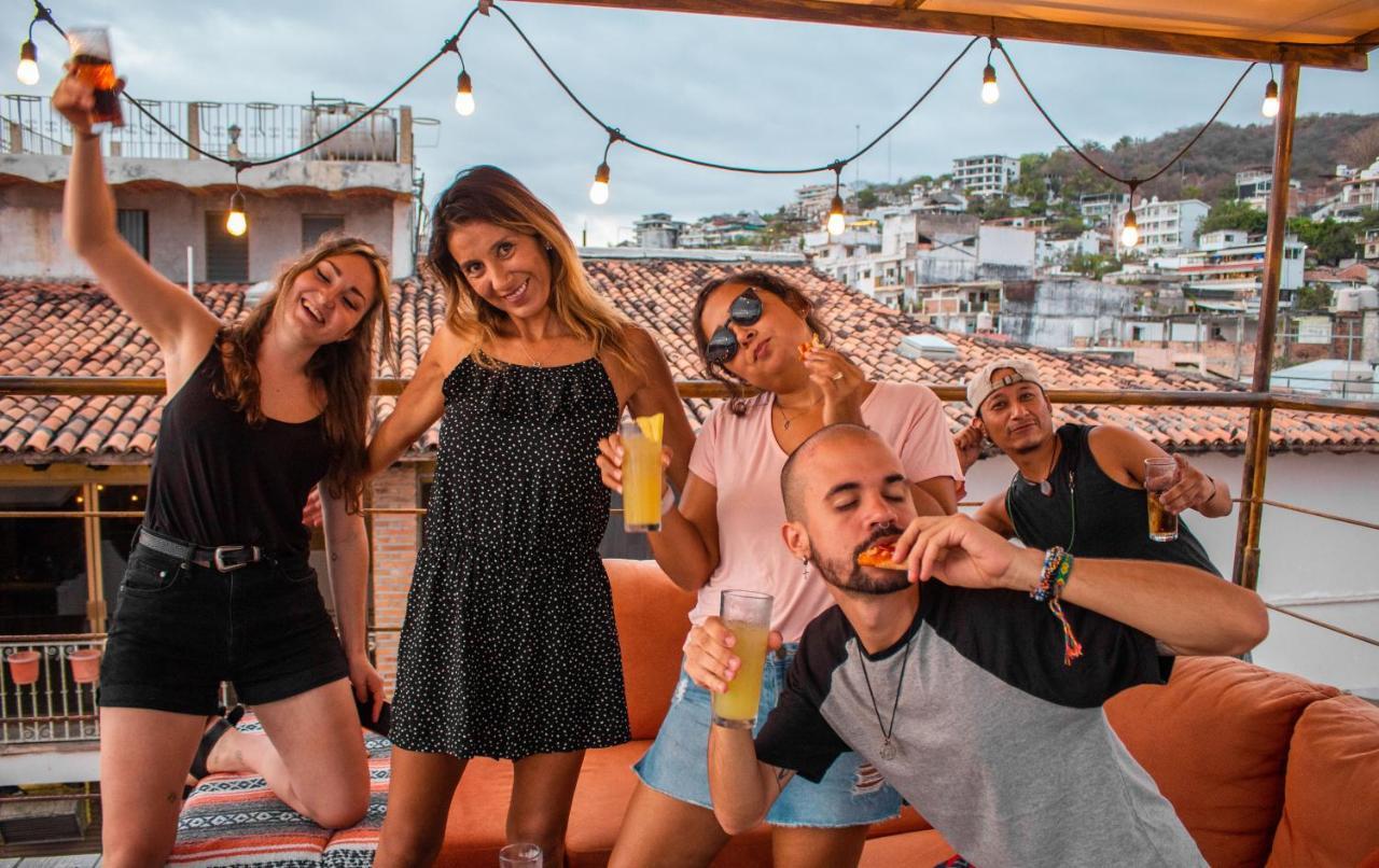 Chanclas Hostel Vallarta プエルトバラータ エクステリア 写真