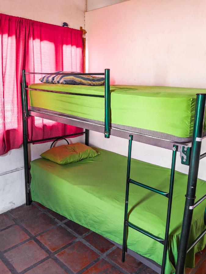 Chanclas Hostel Vallarta プエルトバラータ エクステリア 写真